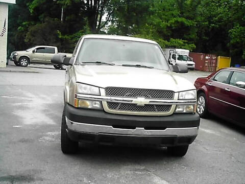 2004 Chevrolet Silverado 2500HD for sale at S & R Motor Co in Kernersville NC
