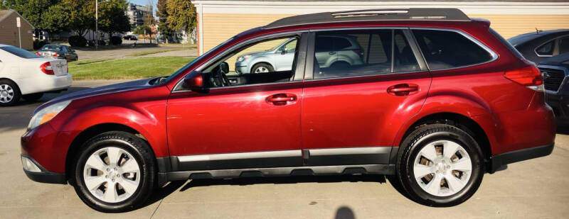 2011 Subaru Outback I Limited's photo