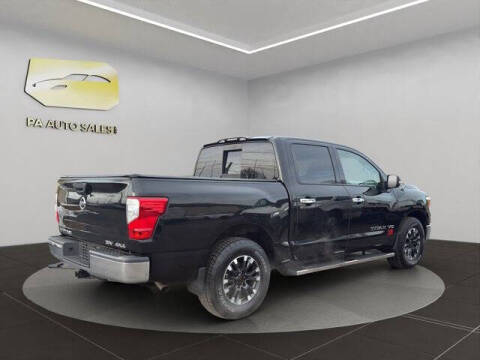 2019 Nissan Titan SV