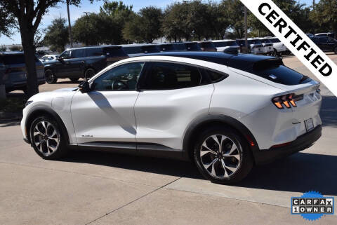 2025 Ford Mustang Mach-E Select