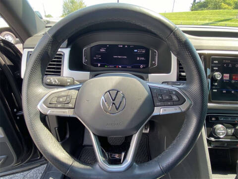 2022 Volkswagen Atlas Cross Sport V6 SEL R-Line 4Motion