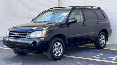 2005 Toyota Highlander for sale at Carland Auto Sales INC. in Portsmouth VA