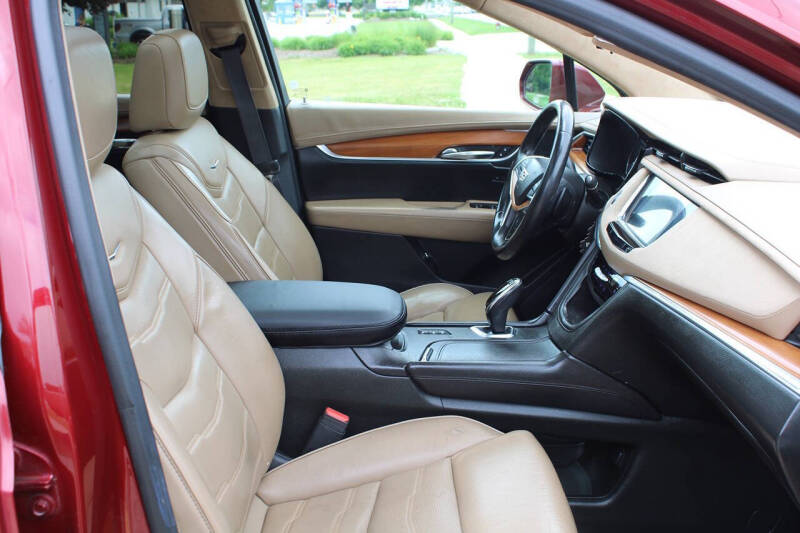 2017 Cadillac XT5 Platinum