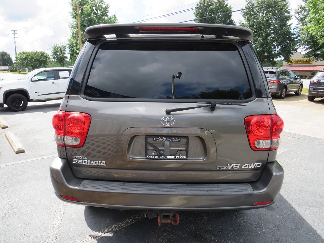 2007 Toyota Sequoia for sale at Colbert's Auto Outlet in Hickory, NC