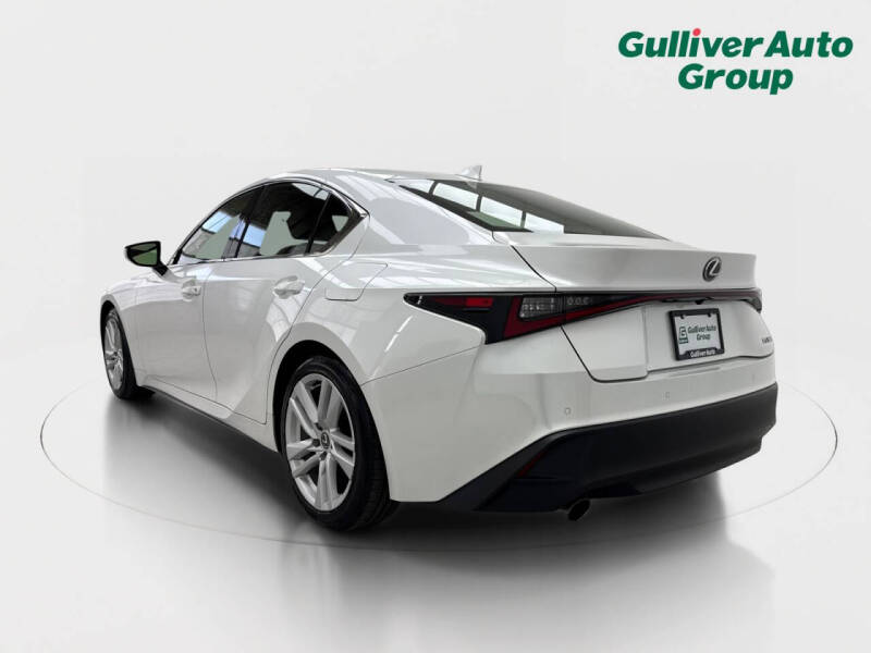 2023 Lexus IS 300