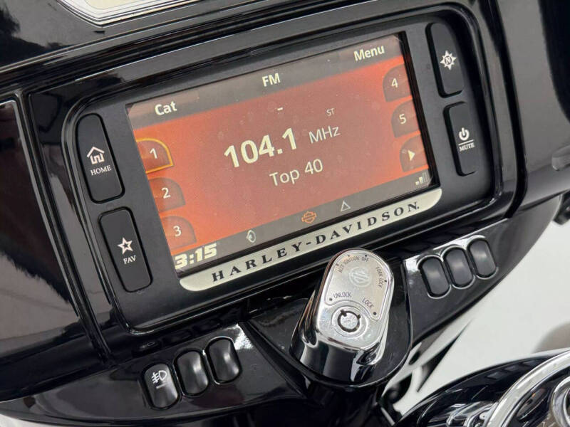 2017 Harley-Davidson Street Glide Special