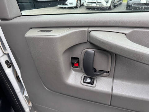 2015 GMC Savana 2500