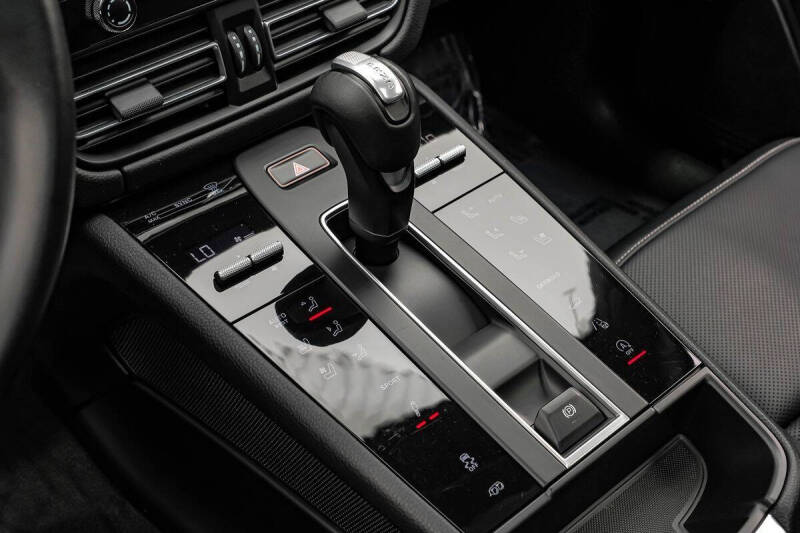 2022 Porsche Macan S