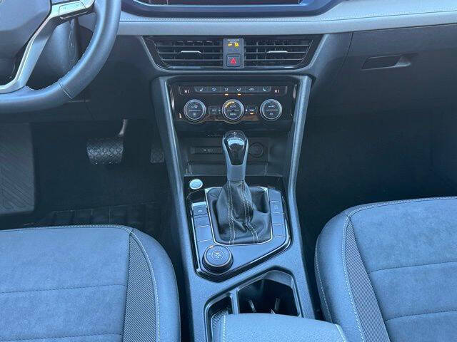 2024 Volkswagen Taos SE 4Motion