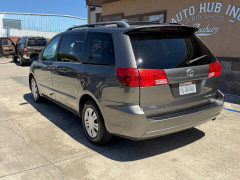 2005 Toyota Sienna LE 7 Passenger