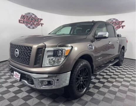 2017 Nissan Titan