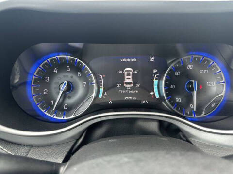 2024 Chrysler Pacifica Touring