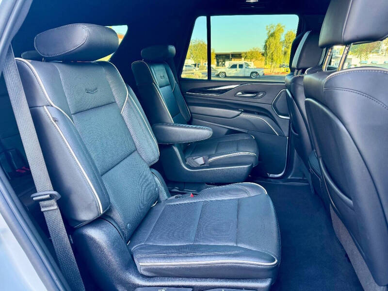 2021 Cadillac Escalade Sport