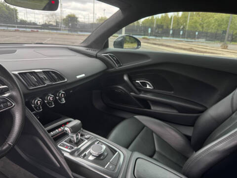 2017 Audi R8 5.2 quattro V10