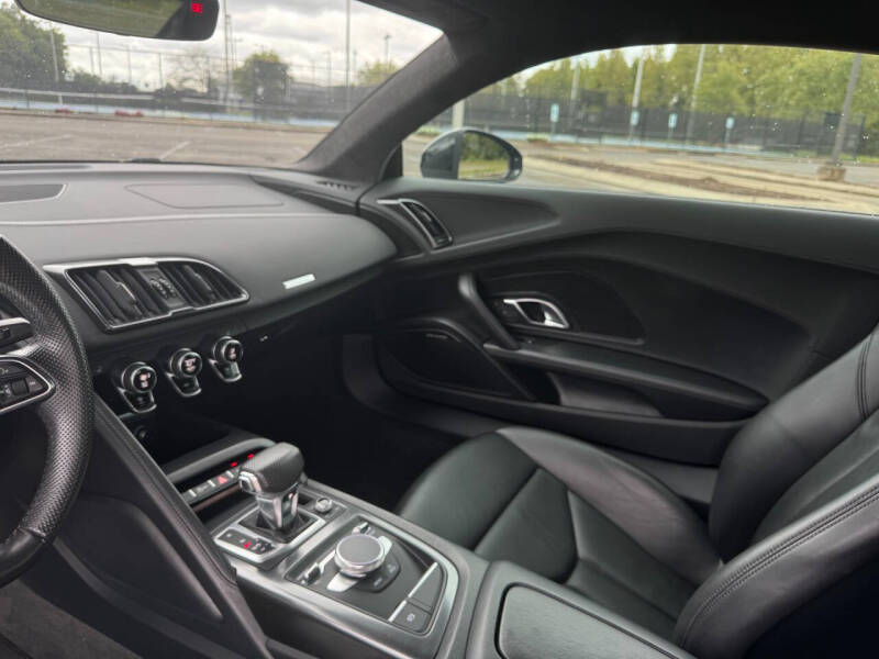 2017 Audi R8 5.2 quattro V10