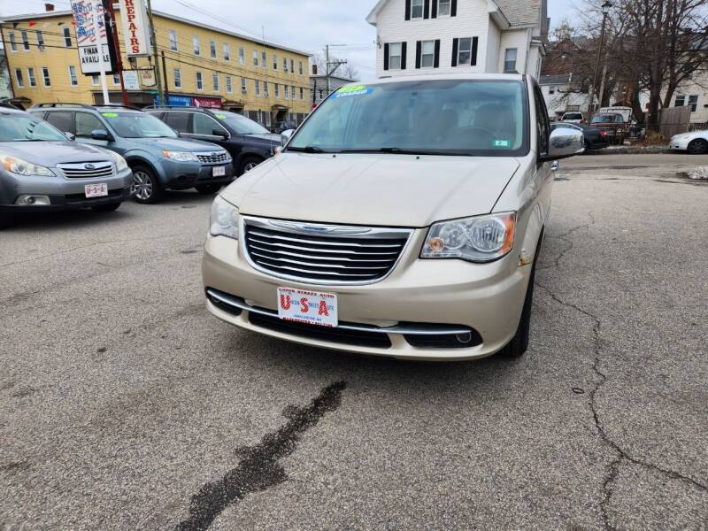 2013 Chrysler Town and Country for sale at Union Street Auto LLC in Manchester NH