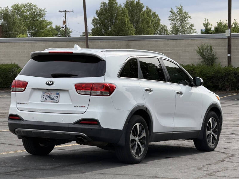 2017 Kia Sorento EX
