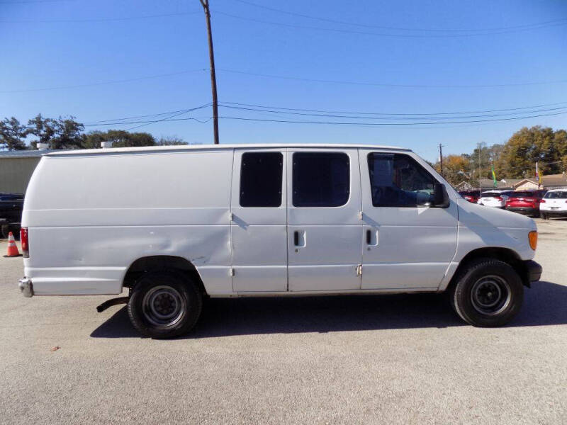 2005 Ford E-Series E-250