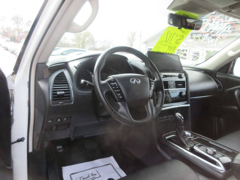 2024 Infiniti QX80 Luxe