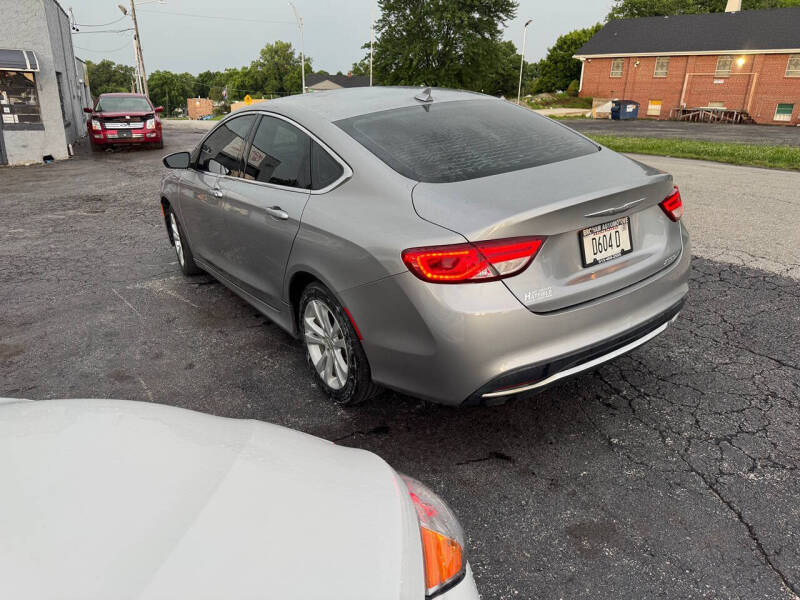2015 Chrysler 200 Limited