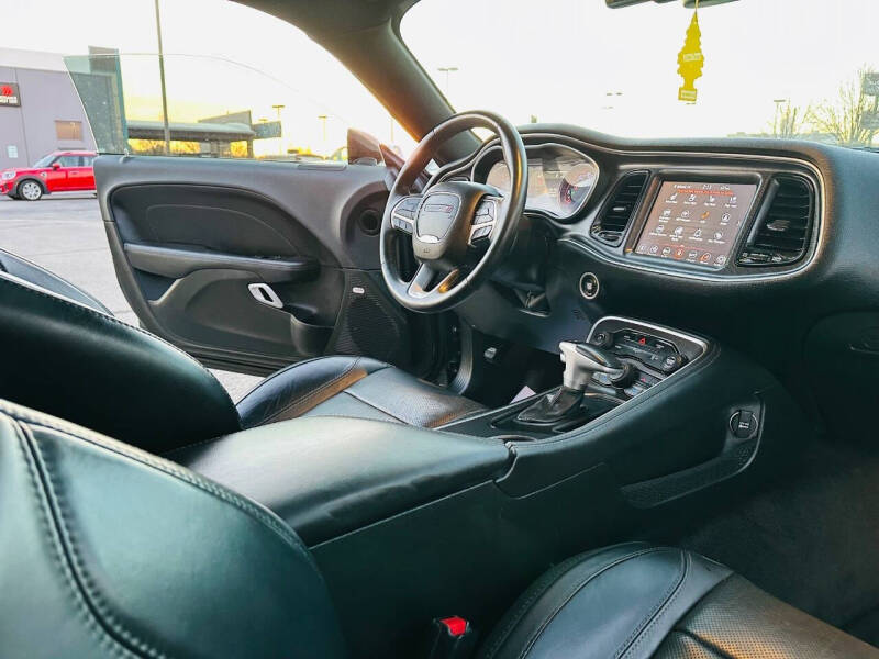 2018 Dodge Challenger SXT