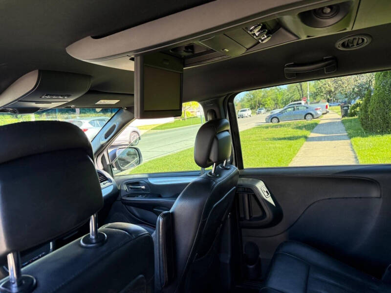 2011 Dodge Grand Caravan R/T