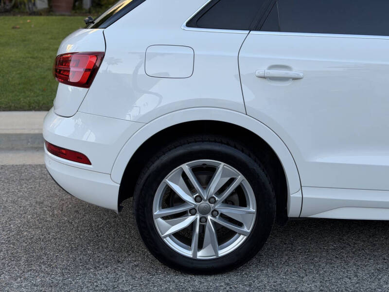 2016 Audi Q3 2.0T Premium Plus
