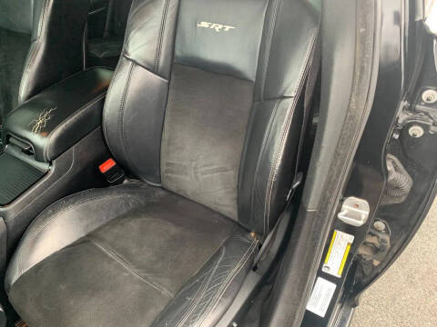 2012 Chrysler 300 SRT8