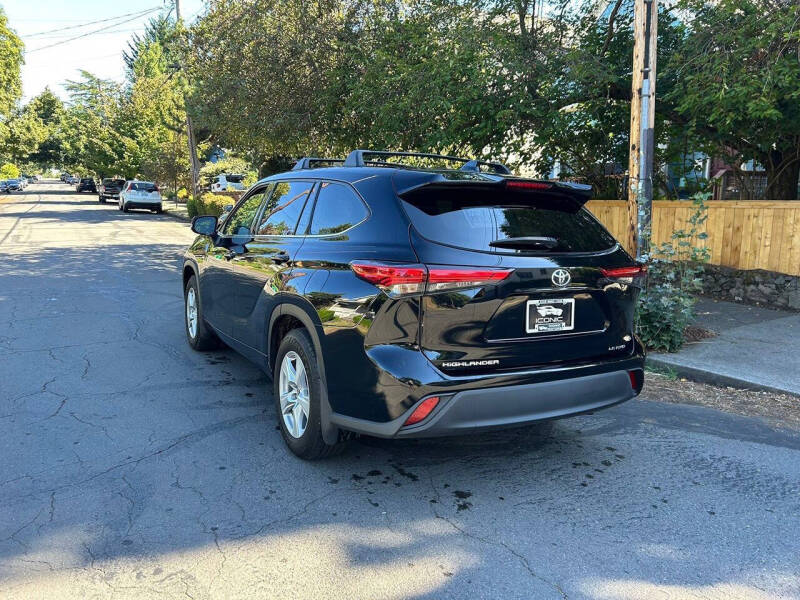 2020 Toyota Highlander LE