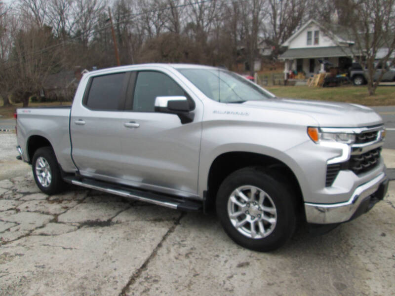 2022 Chevrolet Silverado 1500 LT's photo