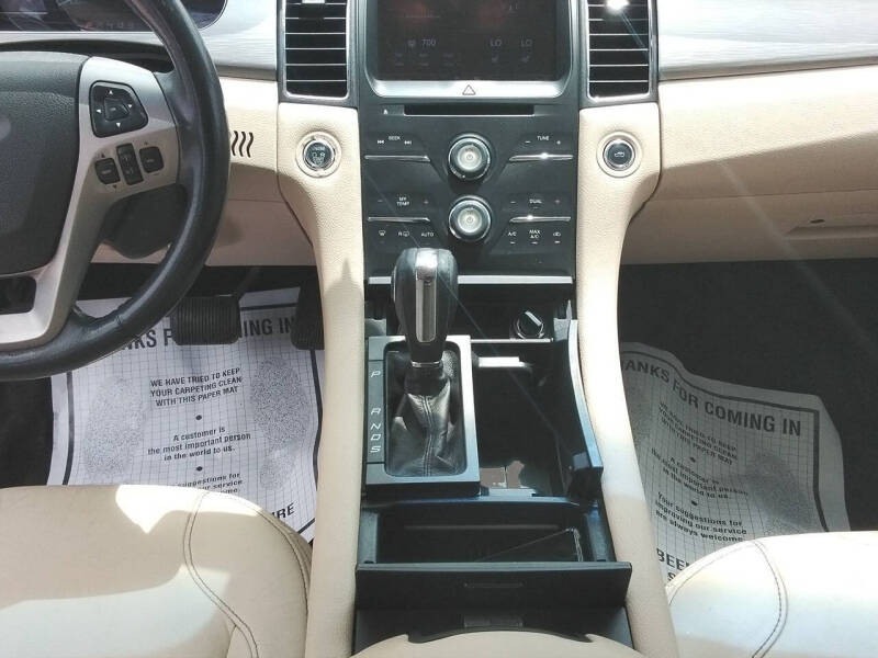 2013 Ford Taurus SEL