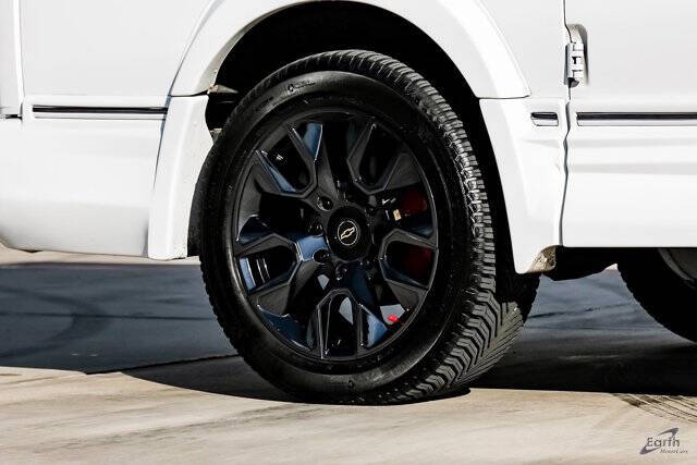 2023 Chevrolet Express 2500