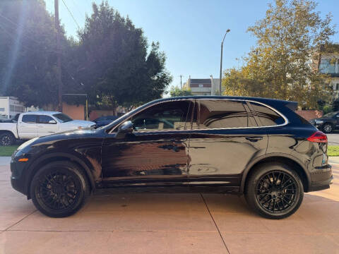 2018 Porsche Cayenne Platinum Edition