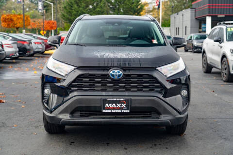 2020 Toyota RAV4 Hybrid XLE