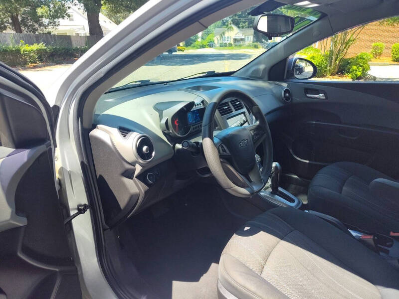 2016 Chevrolet Sonic LT Auto