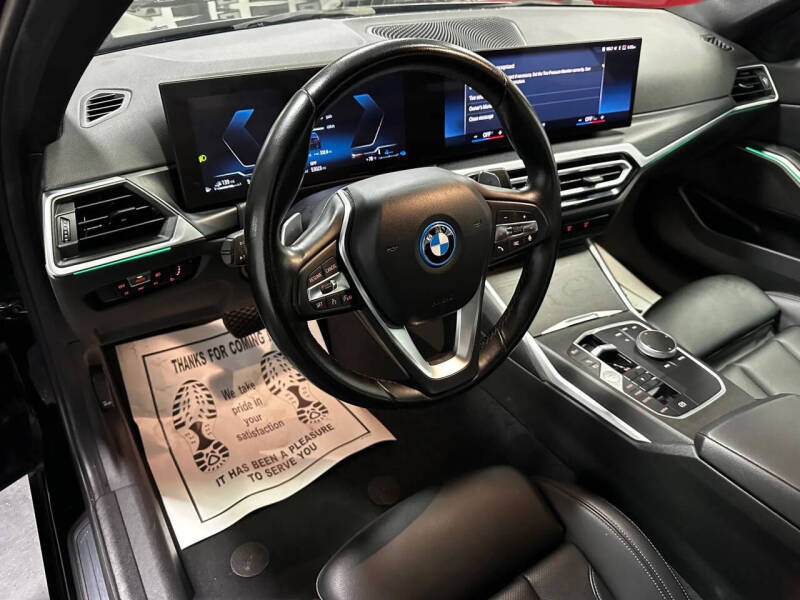 2023 BMW 3 Series 330e