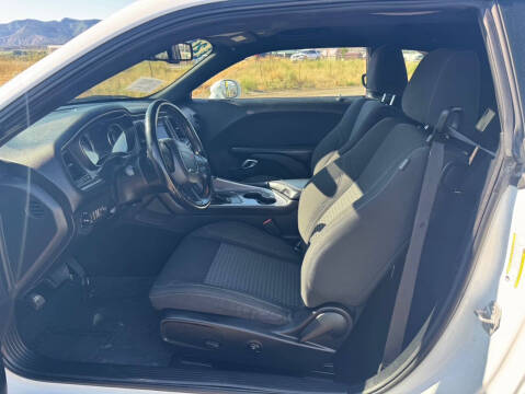 2021 Dodge Challenger SXT