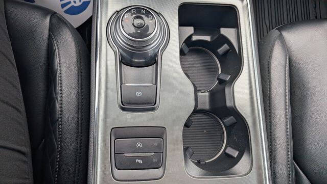 2023 Ford Edge Titanium