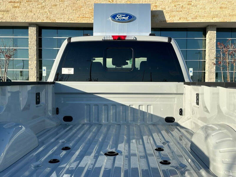 2026 Ford F-350 Super Duty Platinum