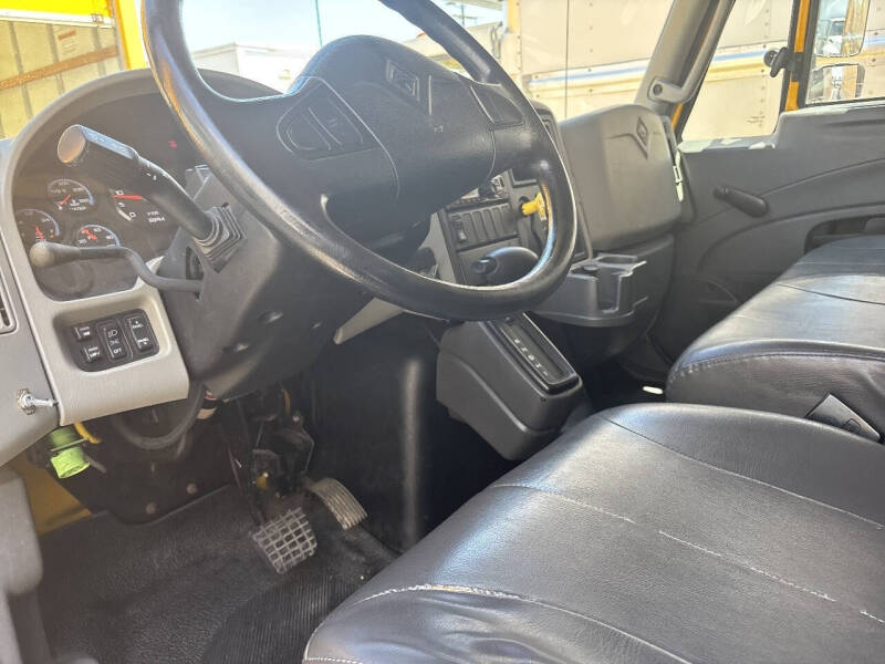 2019 International DuraStar 4300