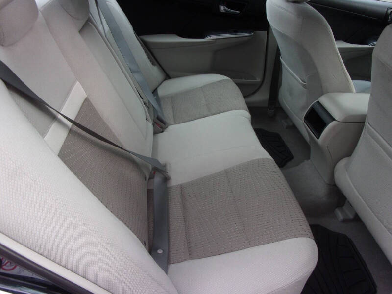 Image 9 of 2013 Toyota Camry Hybrid LE