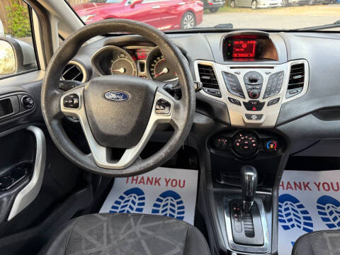 2012 Ford Fiesta SE