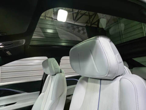 2024 Cadillac LYRIQ Sport 1