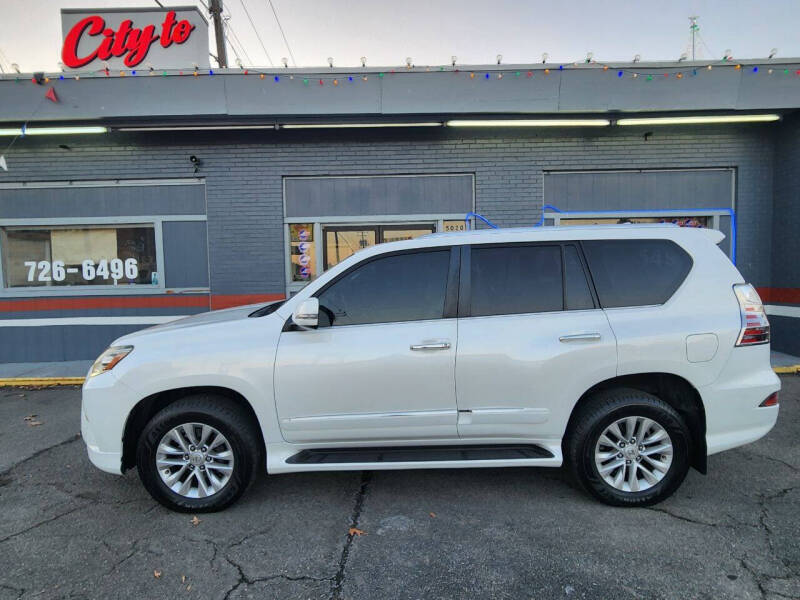 2016 Lexus GX Base's photo