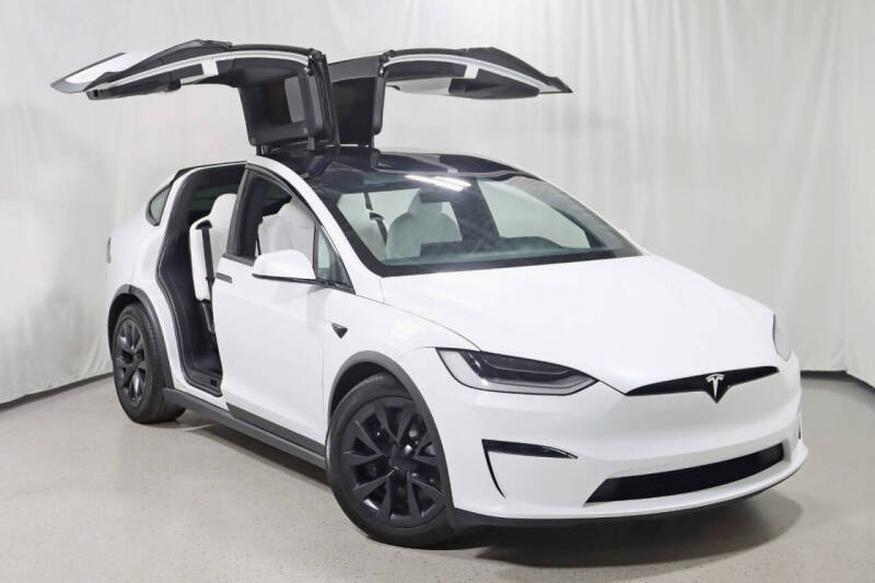 2023 Tesla Model X Standard Range