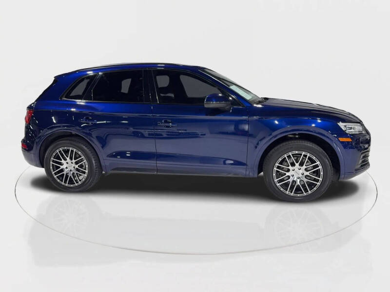 2020 Audi Q5 quattro Titanium Premium 45 TFSI