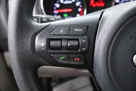 2018 Kia Sedona L