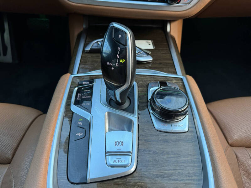 2018 BMW 7 Series 740i