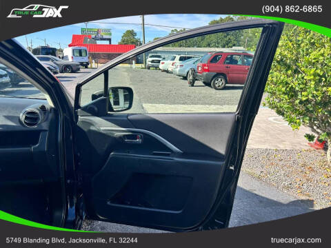 2013 Mazda MAZDA5 Sport