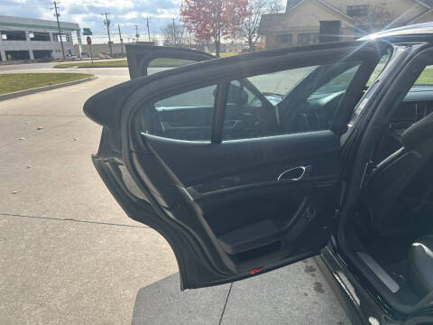 2016 Porsche Panamera GTS